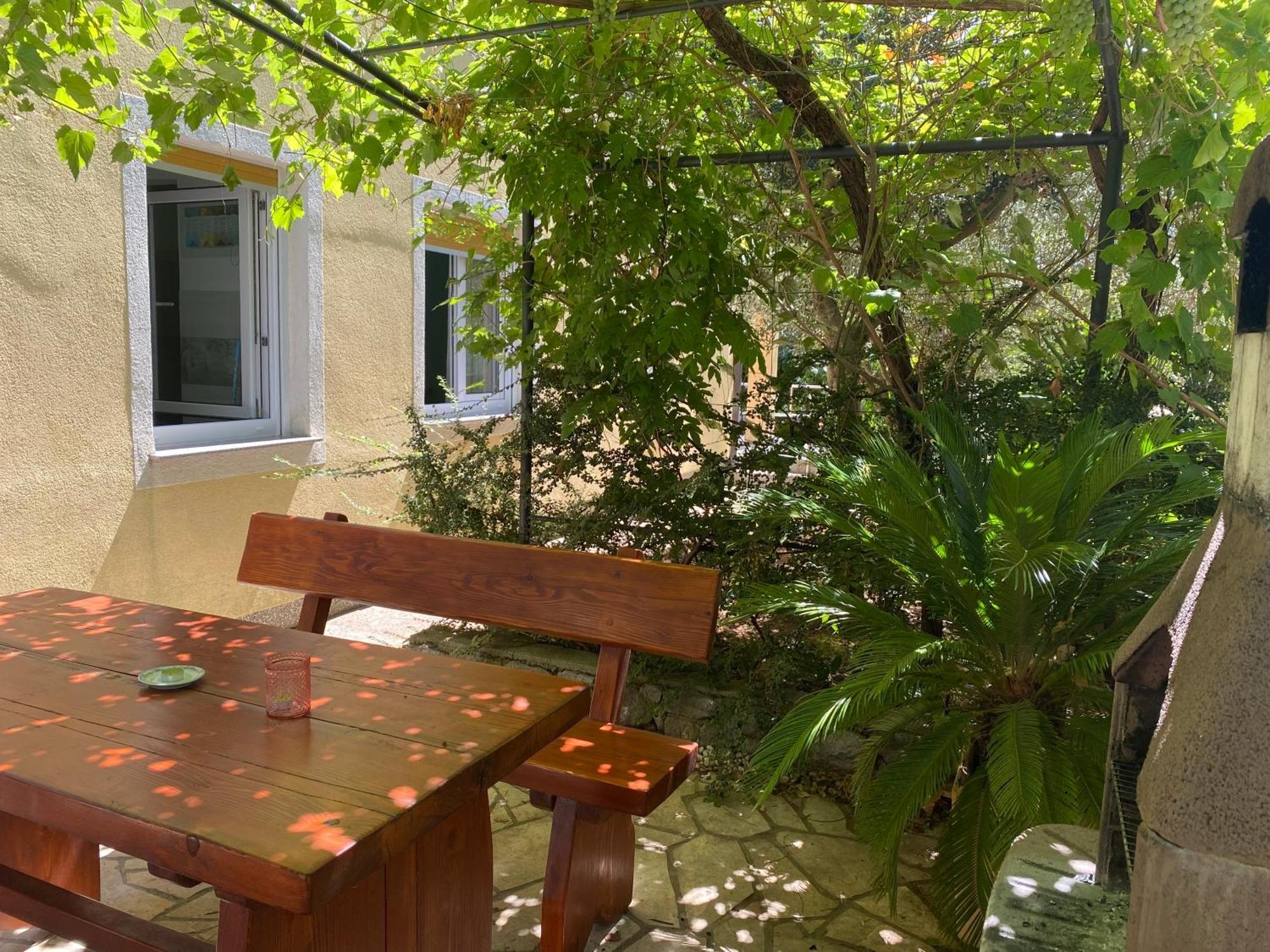 Apartments Topic & Krk Central Location คิร์ก ภายนอก รูปภาพ