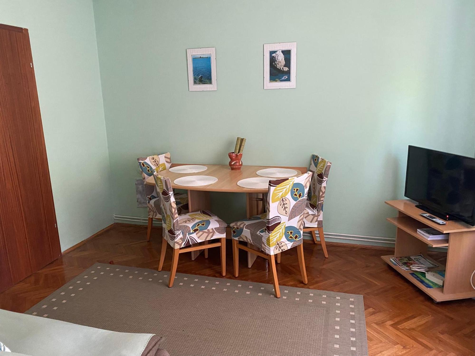 Apartments Topic & Krk Central Location คิร์ก ภายนอก รูปภาพ