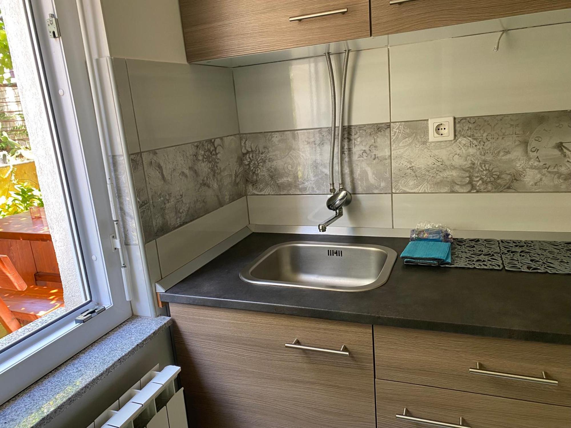 Apartments Topic & Krk Central Location คิร์ก ภายนอก รูปภาพ